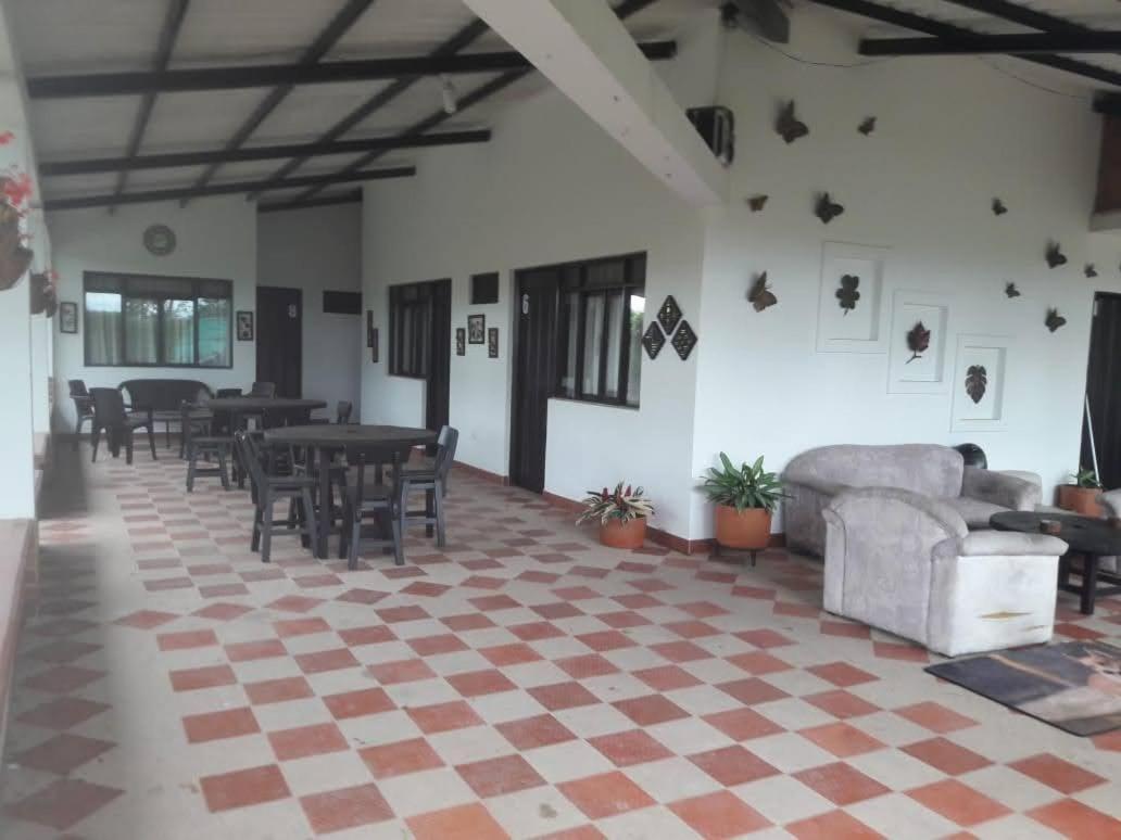 Finca Hotel El Saman De Alto Bonito Montenegro Exterior foto